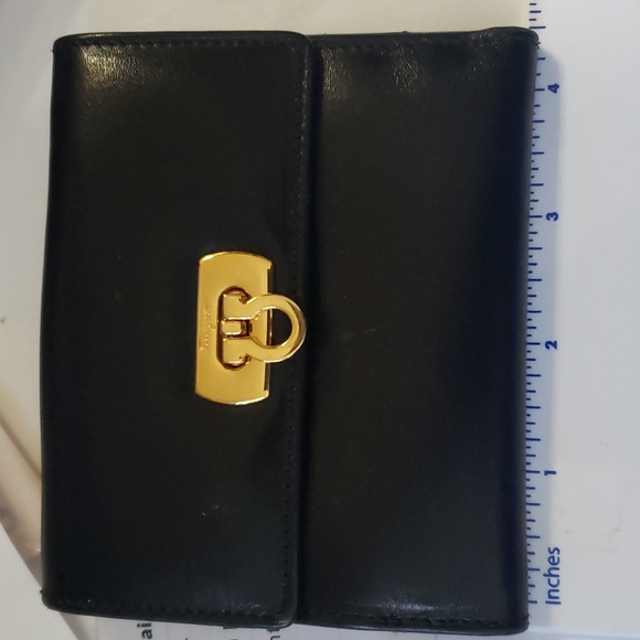 Salvatore Ferragamo Black Leather Wallet. Small continental size - Picture 8 of 9